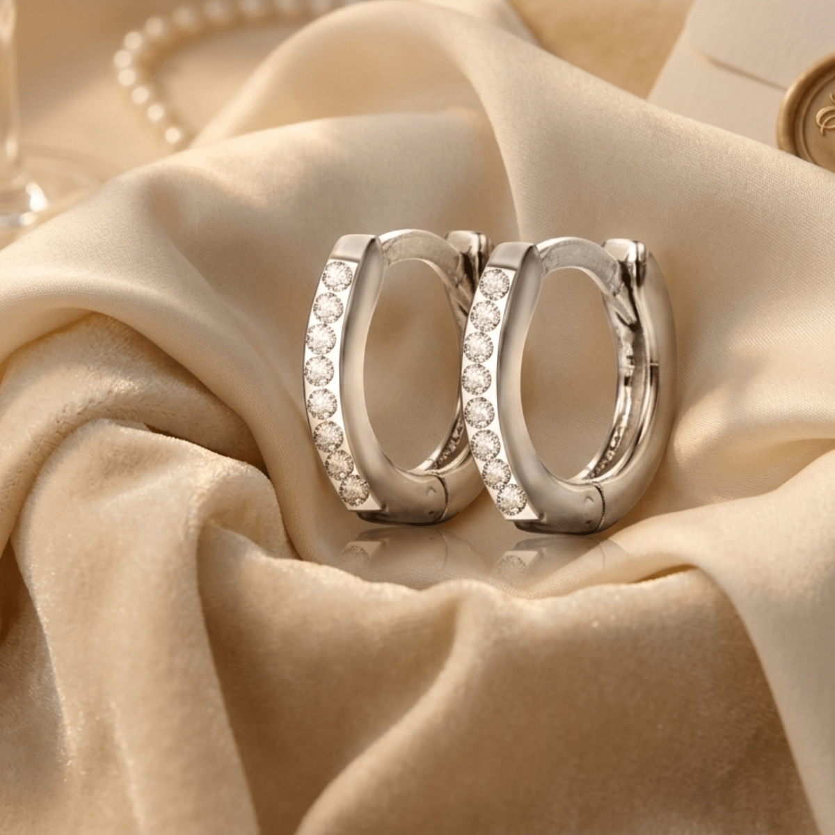 Radiant Vault Crystal Hoop Earrings – Rhodium - Plated 316L Steel - Yenny Jewels